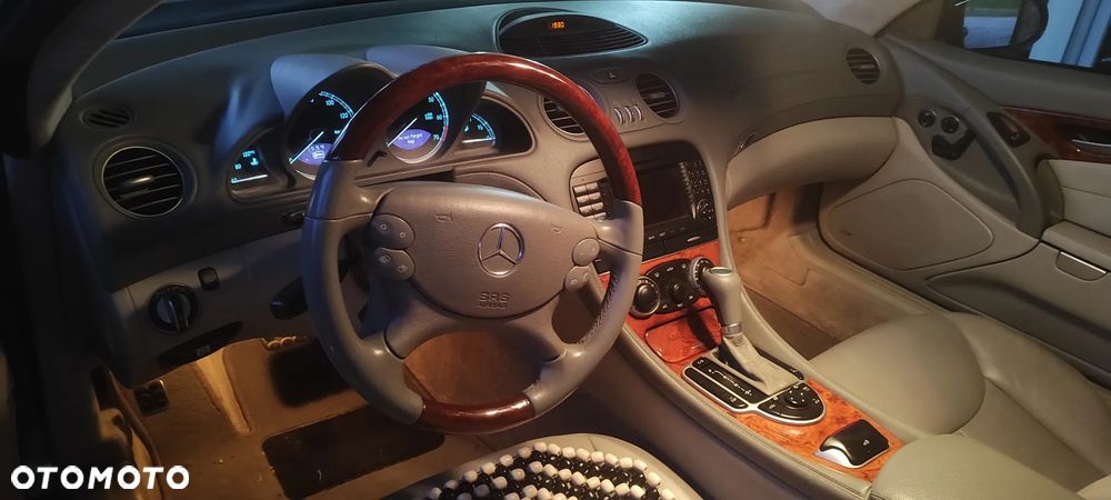 Mercedes-Benz SL 500 7G-TRONIC - 13