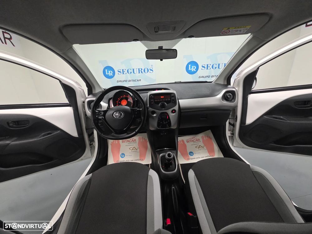 Toyota Aygo 1.0 X-Play Plus MM - 47