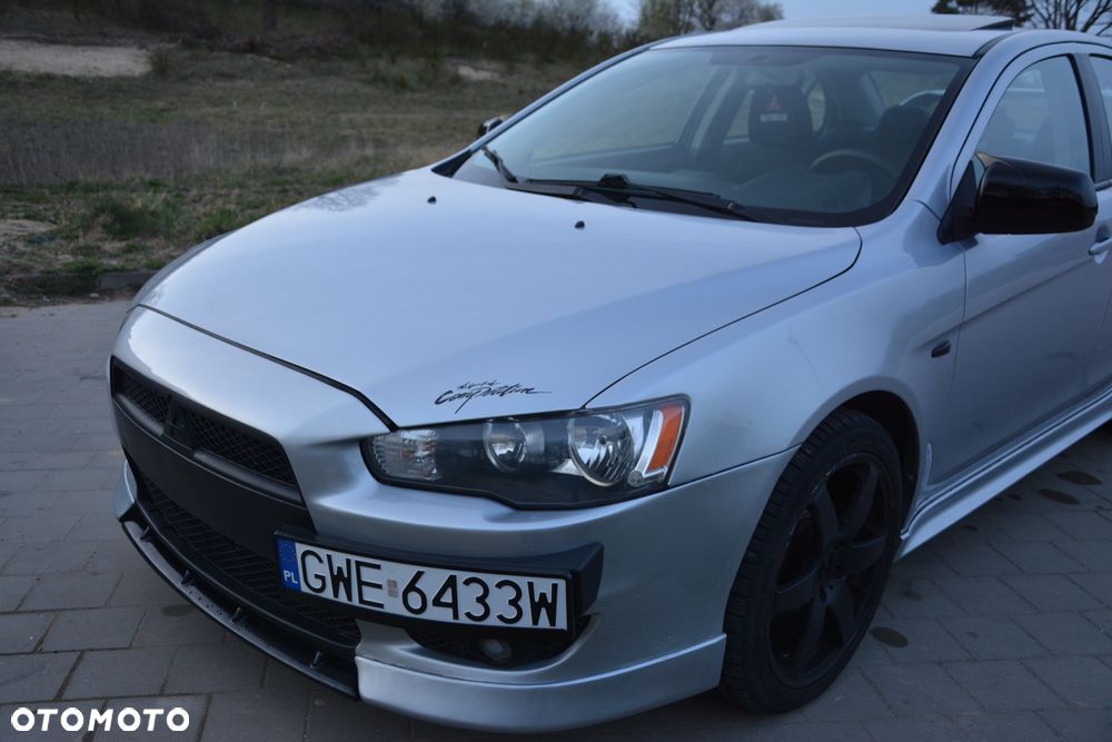 Mitsubishi Lancer - 6