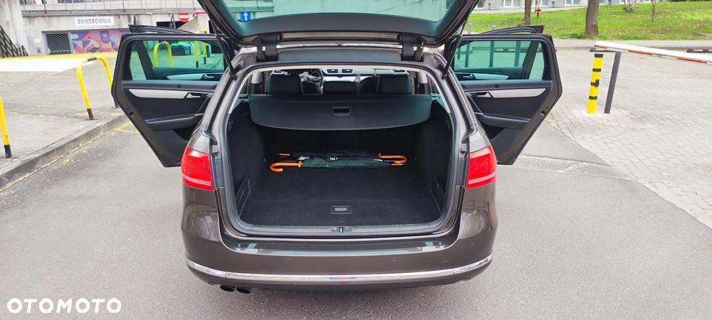 Volkswagen Passat Variant 2.0 TDI BlueMotion Technology Highline - 16