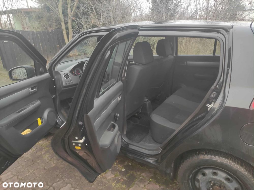 Suzuki Swift 1.3 DDiS Comfort - 6