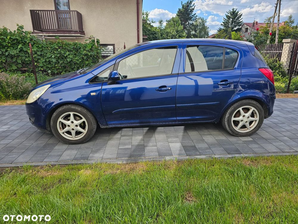 Opel Corsa 1.2 16V Enjoy - 4
