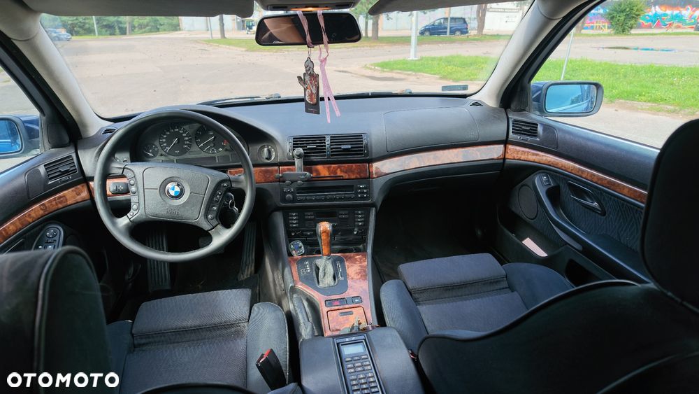 BMW Seria 5 - 8