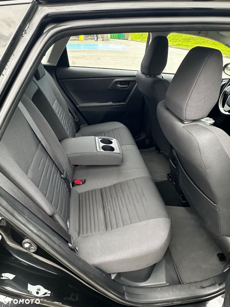 Toyota Auris - 17