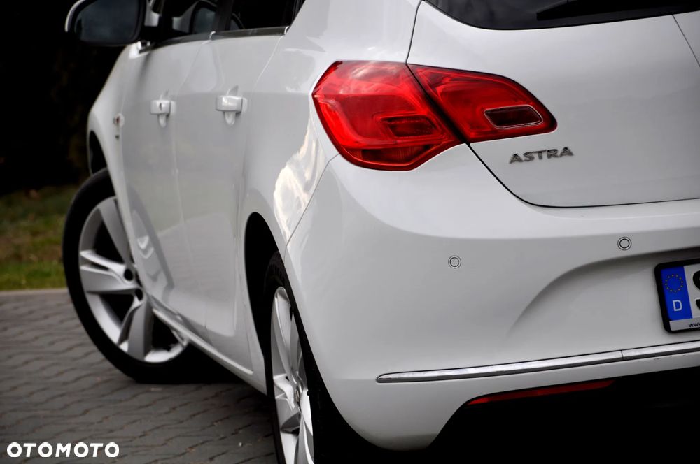 Opel Astra 1.6 ENERGY - 10