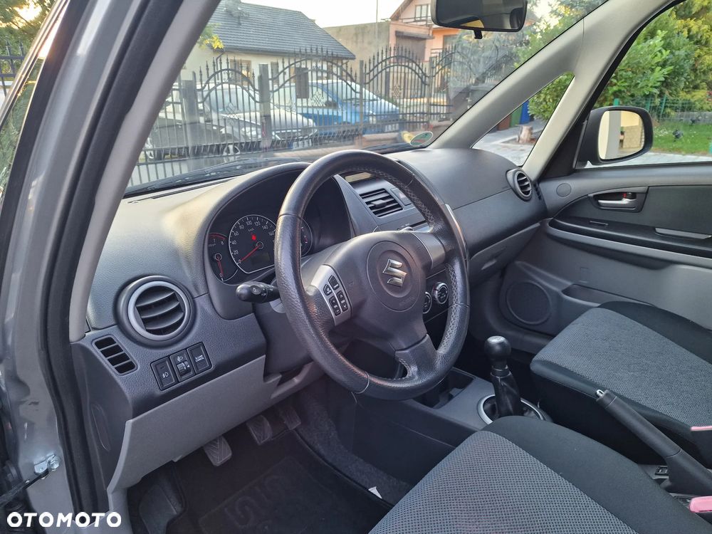 Suzuki SX4 1.6 VVT 4x4 Comfort - 17