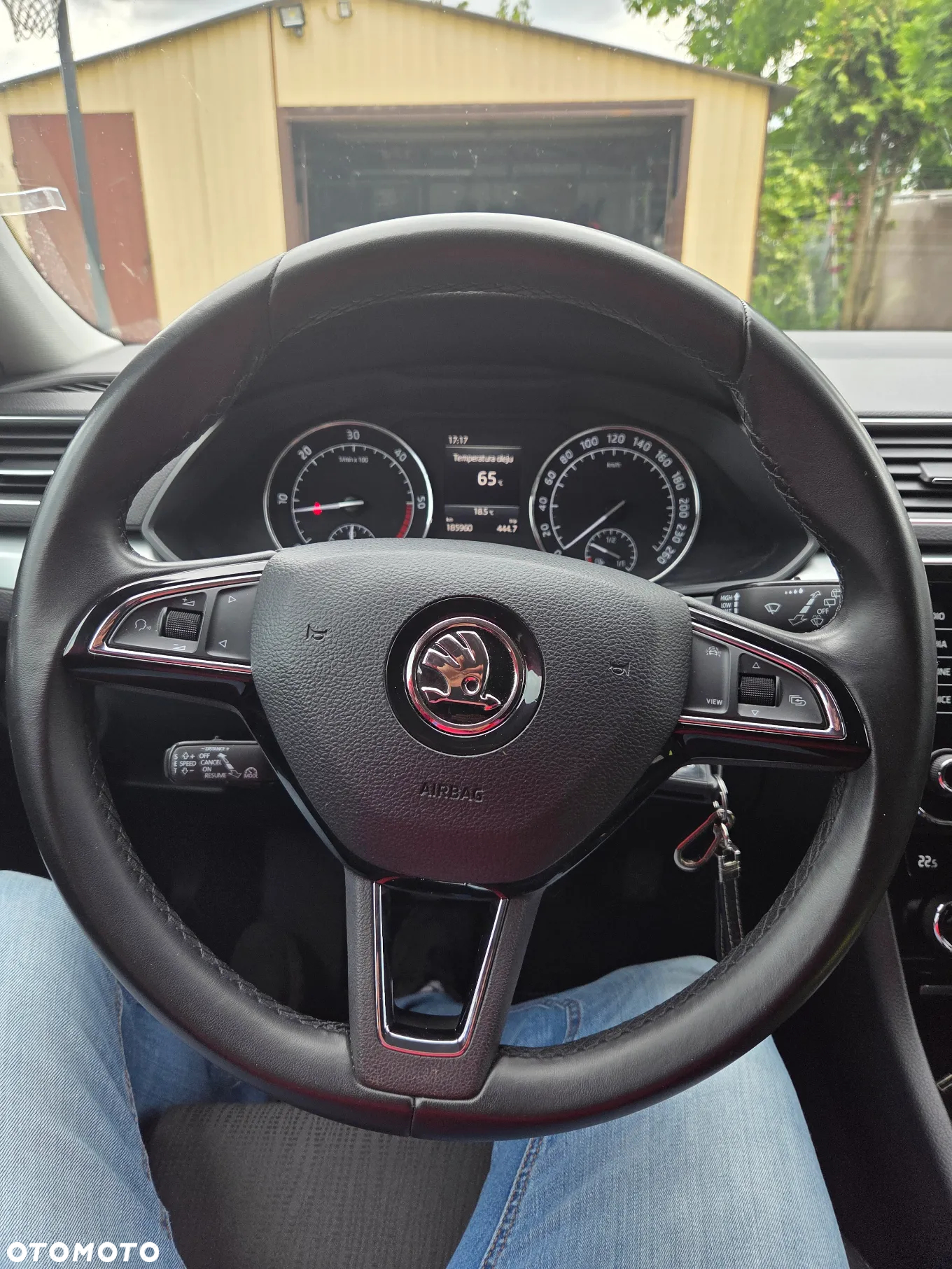 Skoda Superb 2.0 TDI Ambition - 11