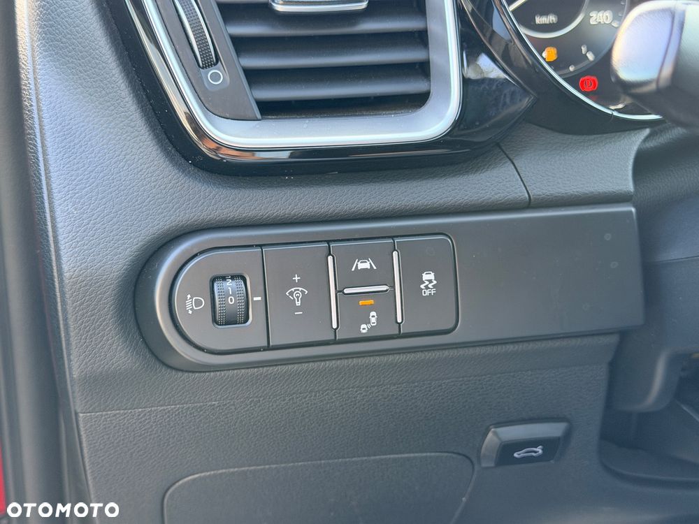 Kia XCeed 1.5 T-GDI L Business Line DCT - 25