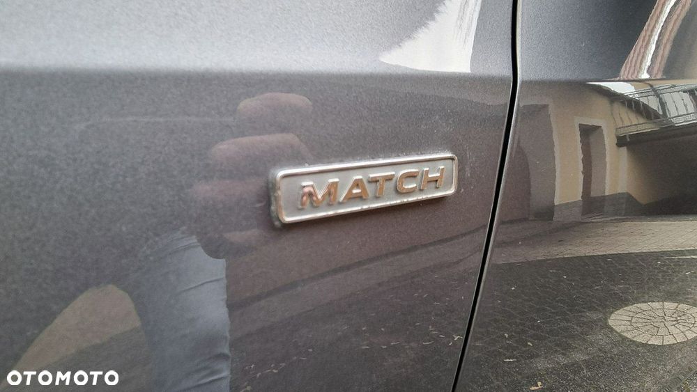 Volkswagen Golf - 4