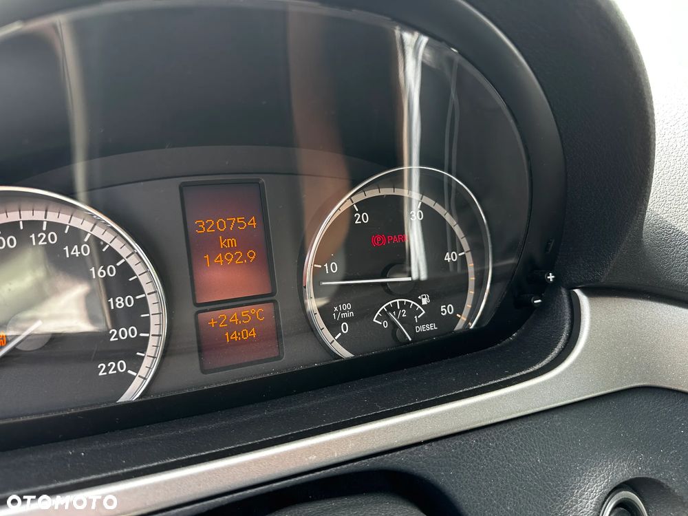 Mercedes-Benz Viano - 8