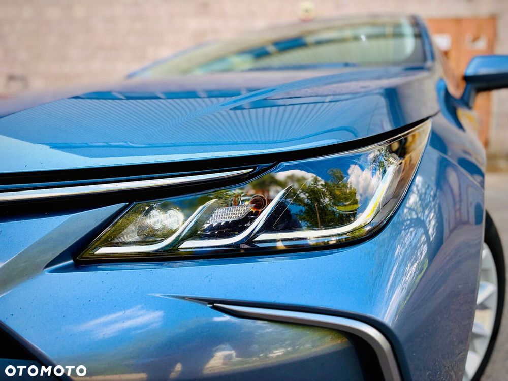 Toyota Corolla - 2