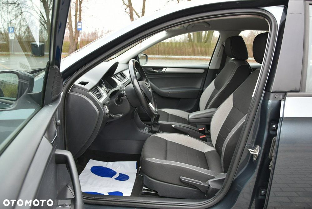 Skoda RAPID 1.0 TSI Style - 27