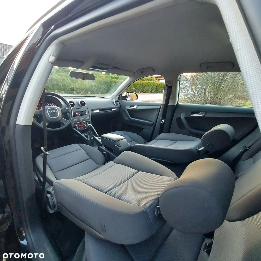 Audi A3 Sportback 1.6 Attraction - 19