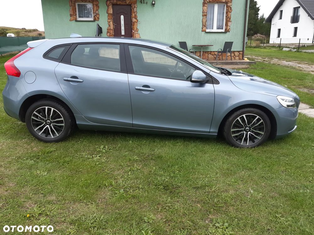 Volvo V40 D2 Drive-E Dynamic Edition - 1