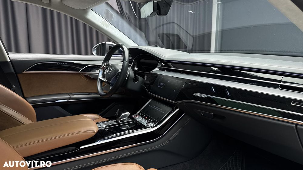 Audi S8 TFSI quattro tiptronic - 23