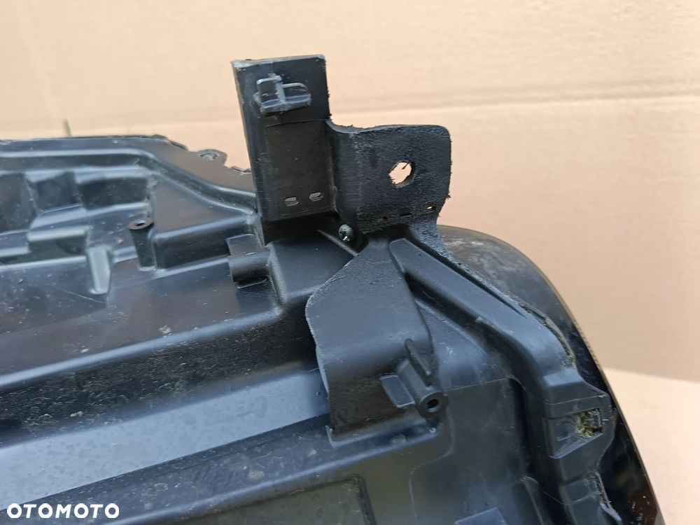 Full Led prawy Renault Kangoo IV 4 lampa prawa 260103264R - 6