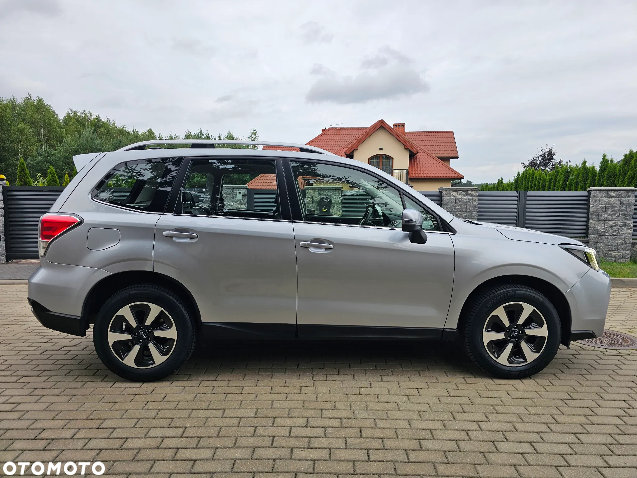 Subaru Forester 2.0 i Exclusive Lineartronic - 6