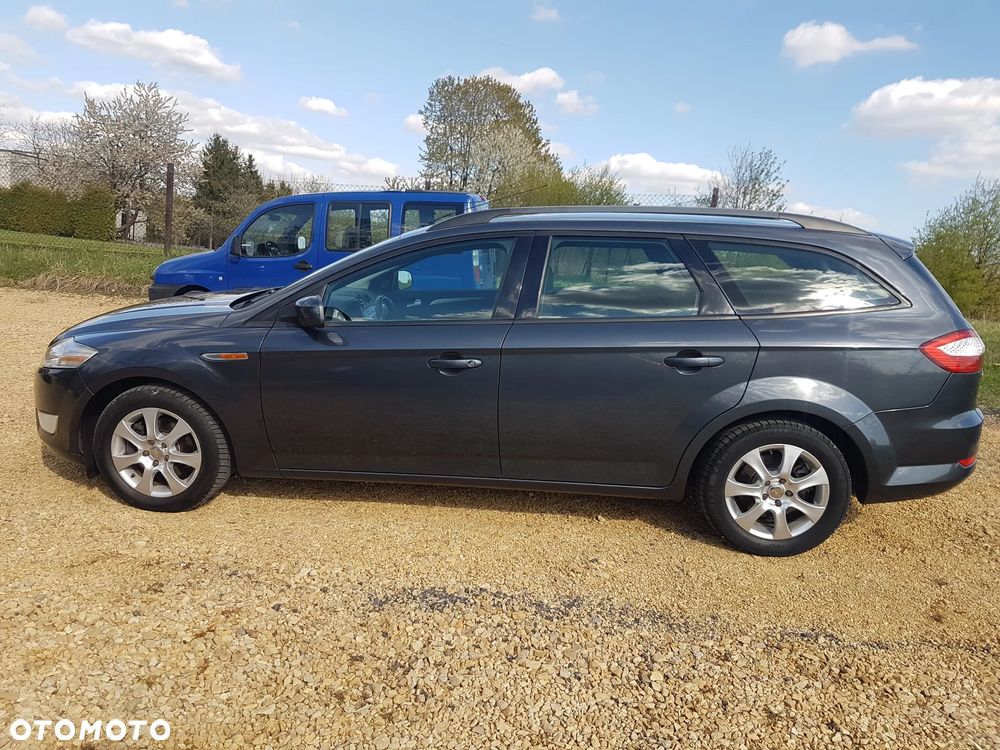 Ford Mondeo 2.0 Ambiente - 5