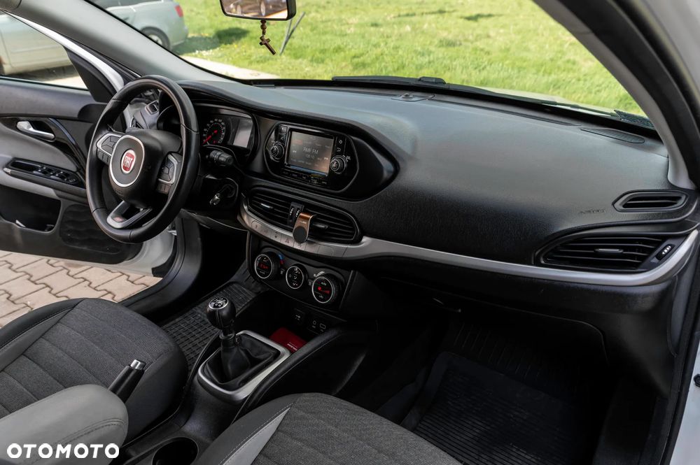 Fiat Tipo 1.4 16v Easy - 24