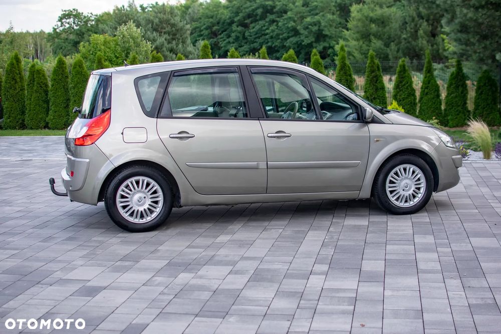 Renault Scenic - 21