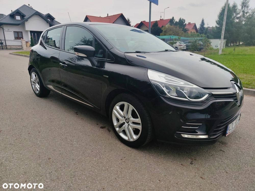 Renault Clio 1.2 16V 75 LIMITED - 17