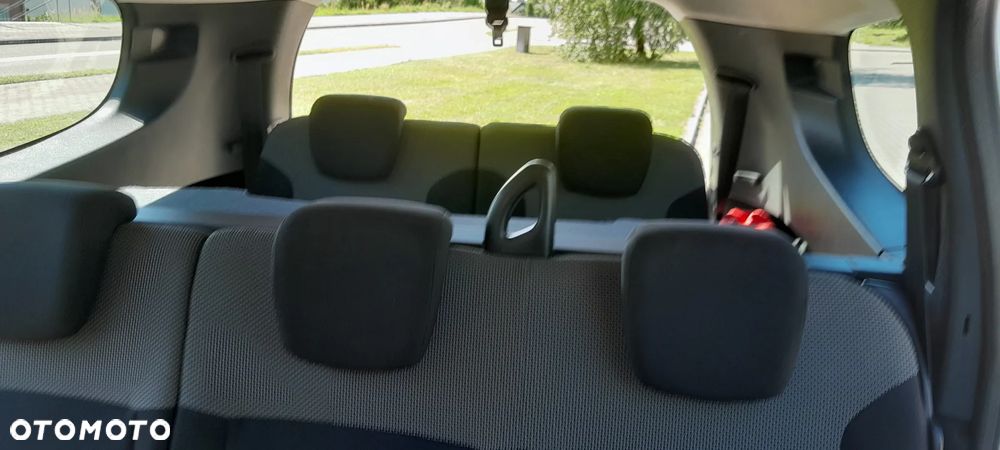 Dacia Lodgy 1.6 SCe Open S&S - 6