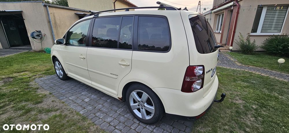 Volkswagen Touran 1.9 TDI DPF United - 22