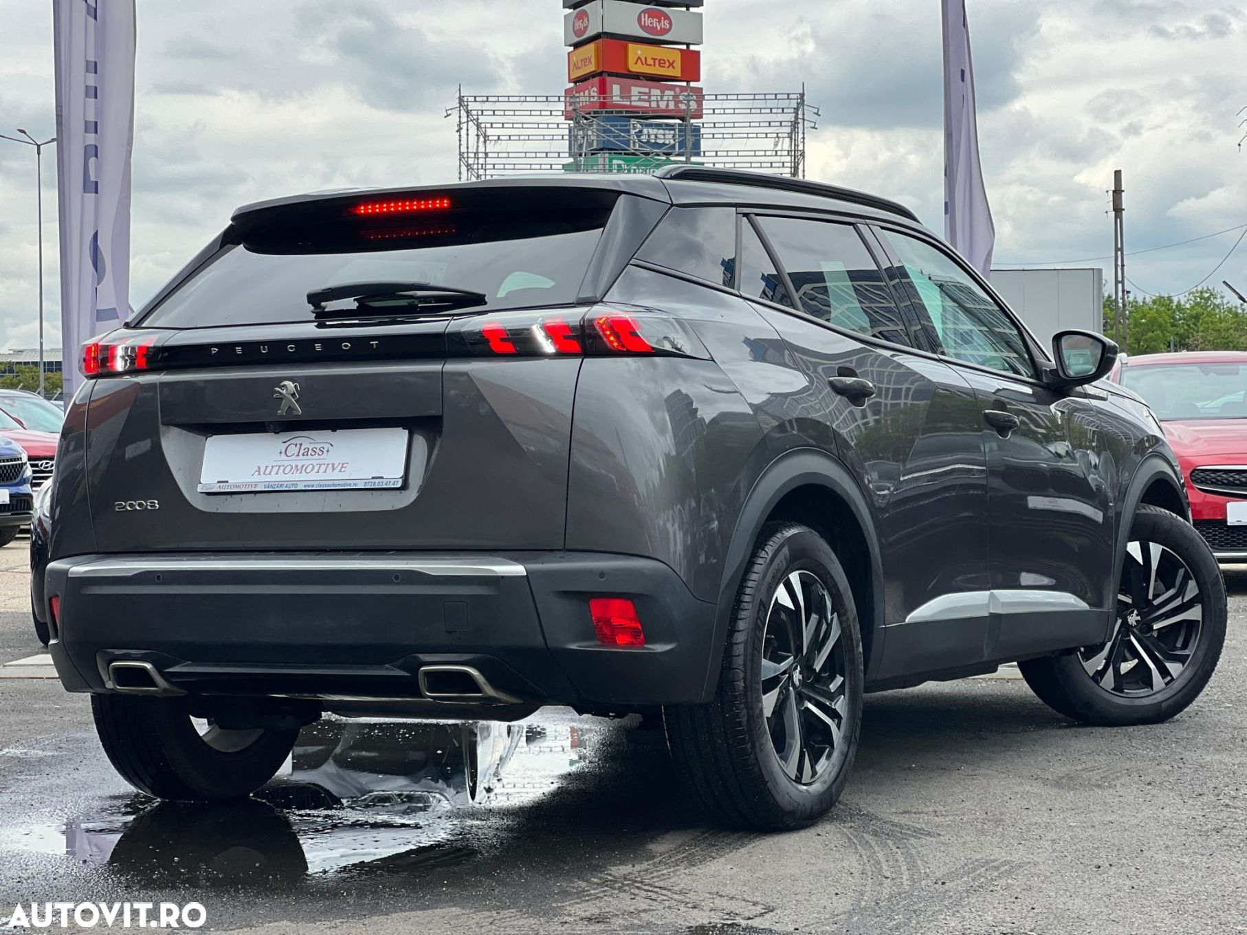 Peugeot 2008 1.2 L PureTech STT EAT8 Allure - 7