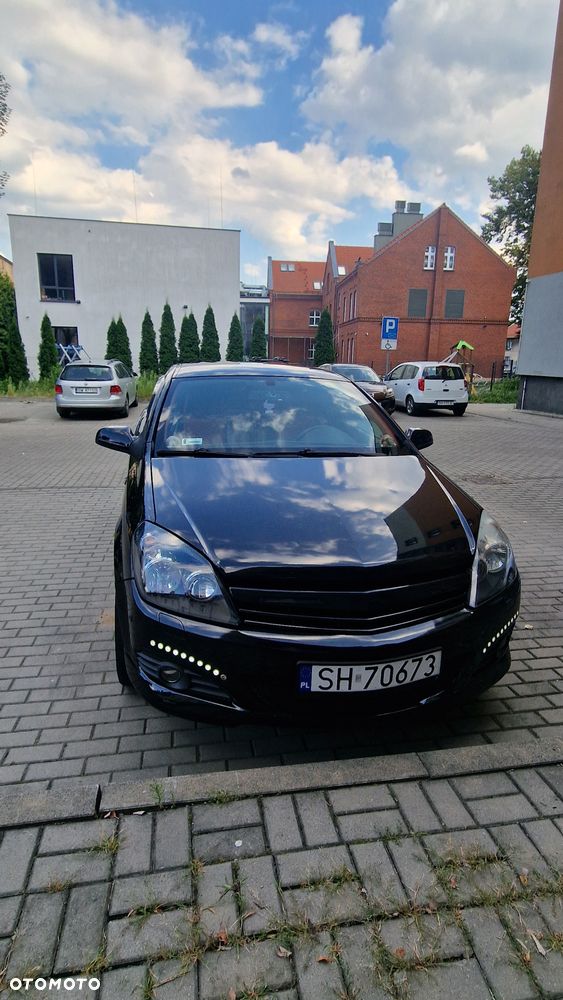 Opel Astra III GTC 1.9 CDTI Sport - 1
