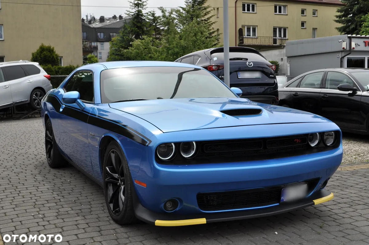 Dodge Challenger 5.7 R/T - 4