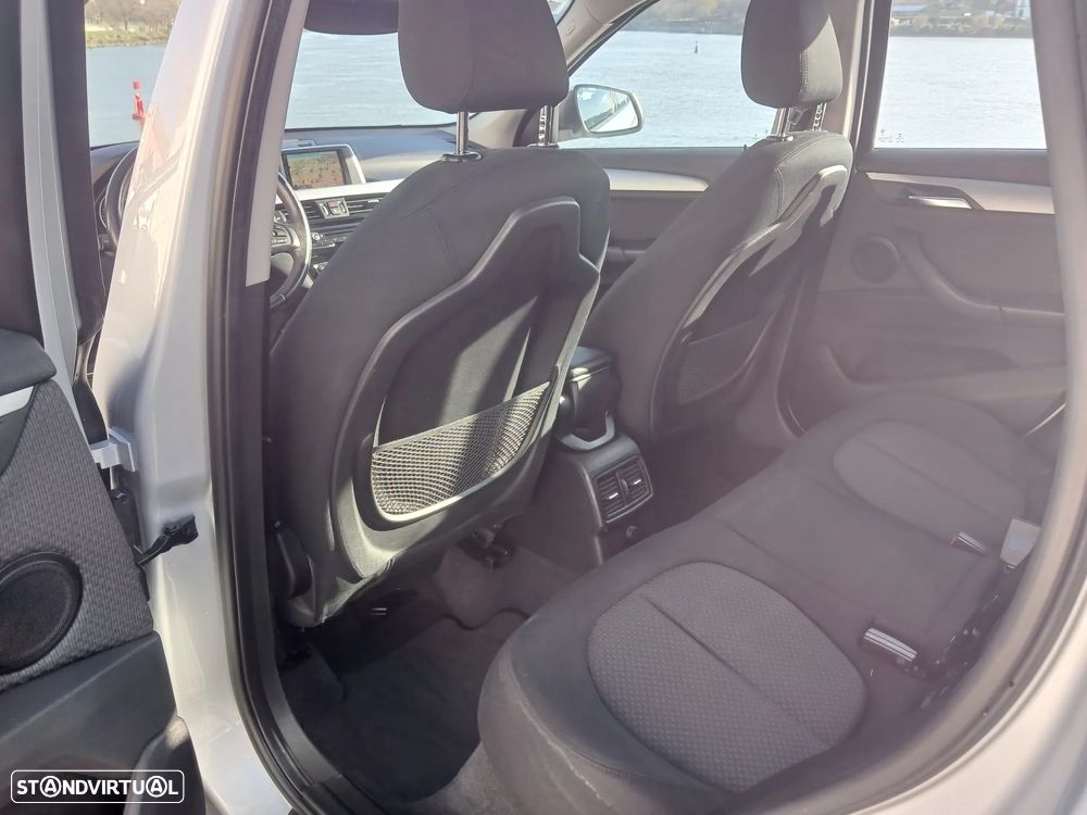 BMW X1 16 d sDrive Line Sport - 14