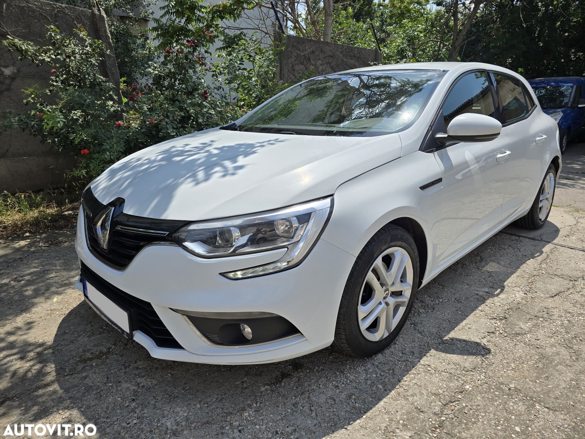 Renault Megane ENERGY TCe Life - 1