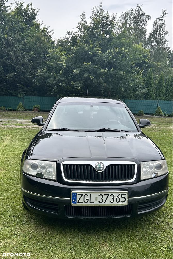 Skoda Superb - 1