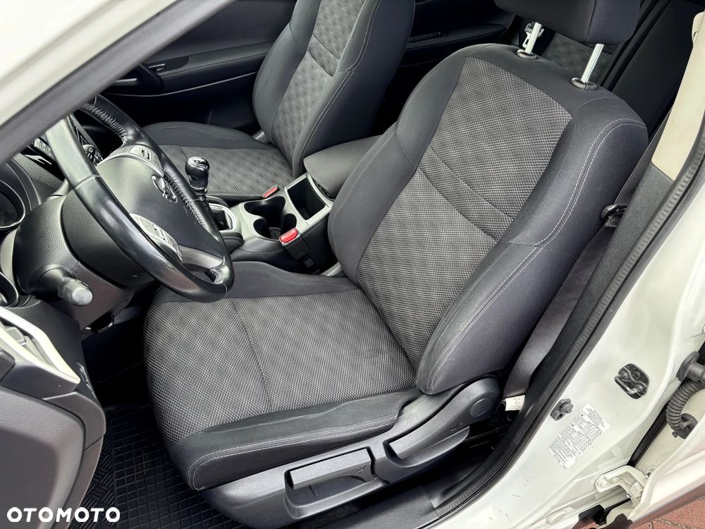 Nissan Qashqai 1.2 DIG-T Acenta EU6 - 13