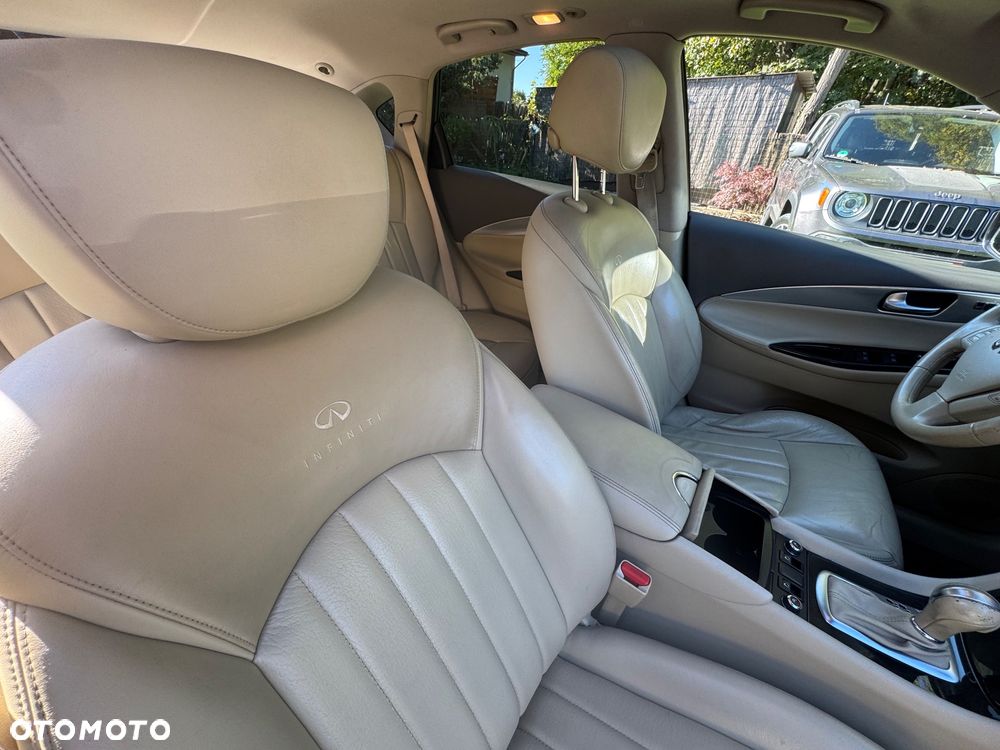 Infiniti EX 2010