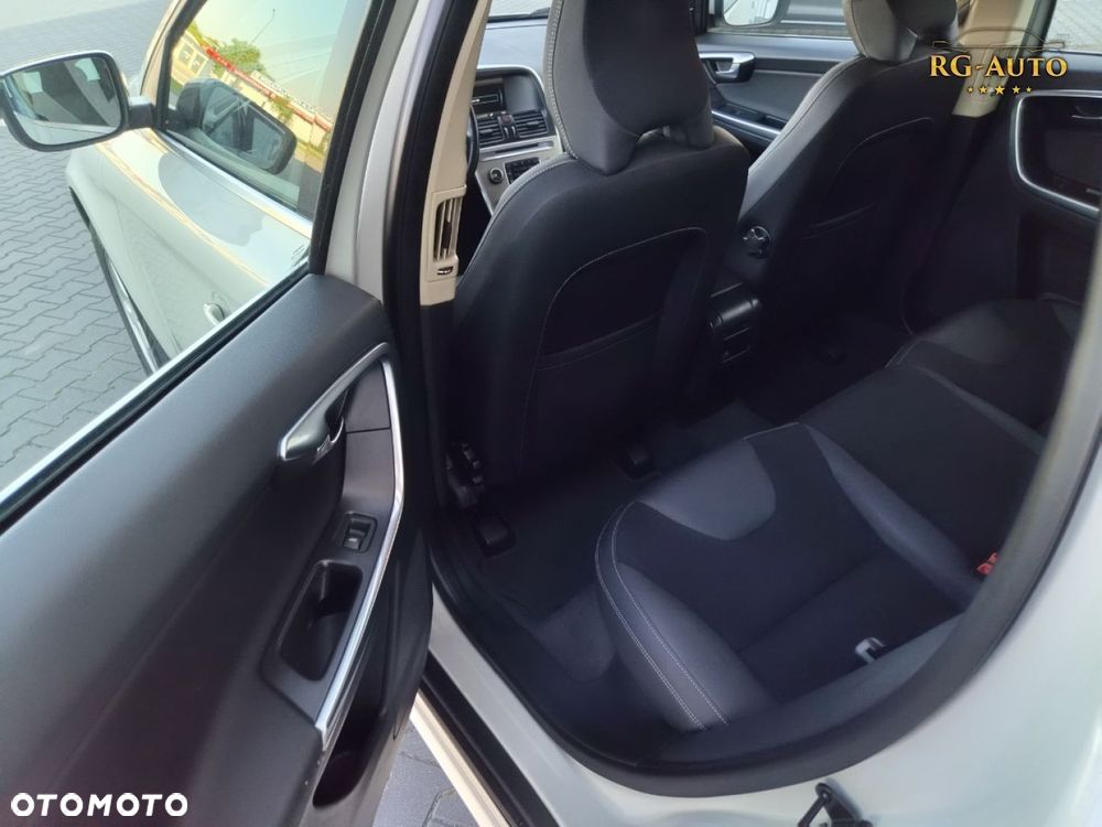 Volvo XC 60 - 32
