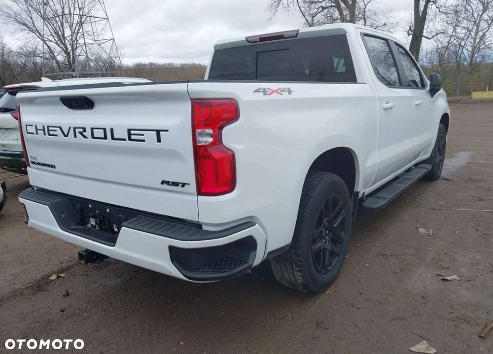 Chevrolet Silverado - 7