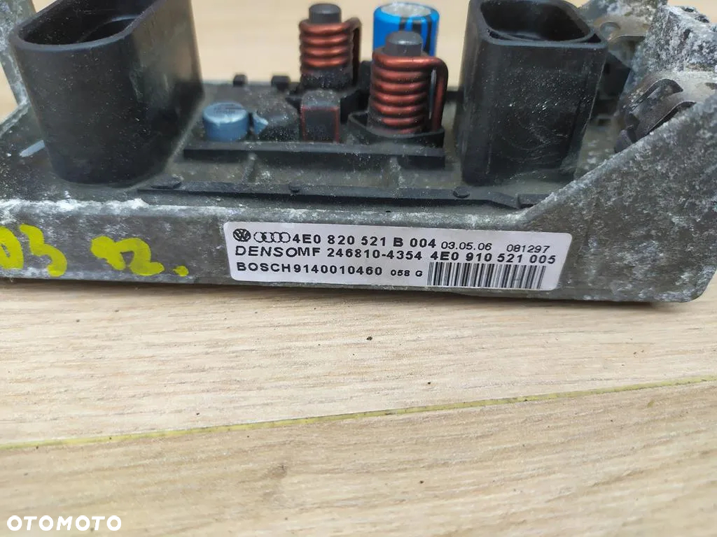 AUDI A8 D3 REZYSTOR OPORNIK DMUCHAWY 4E0820521B - 4