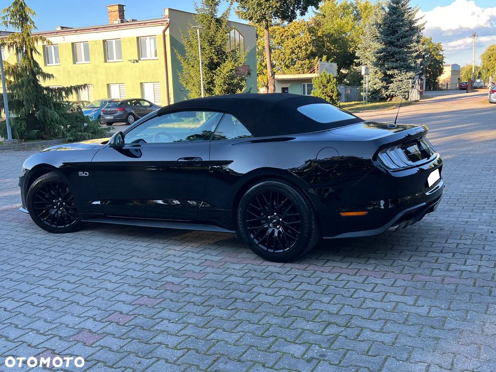 Ford Mustang - 24