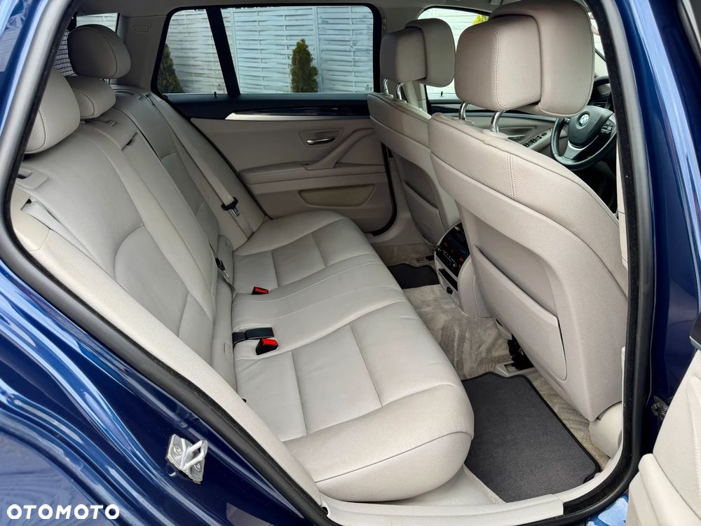 BMW Seria 5 535d xDrive Sport-Aut Modern Line - 21