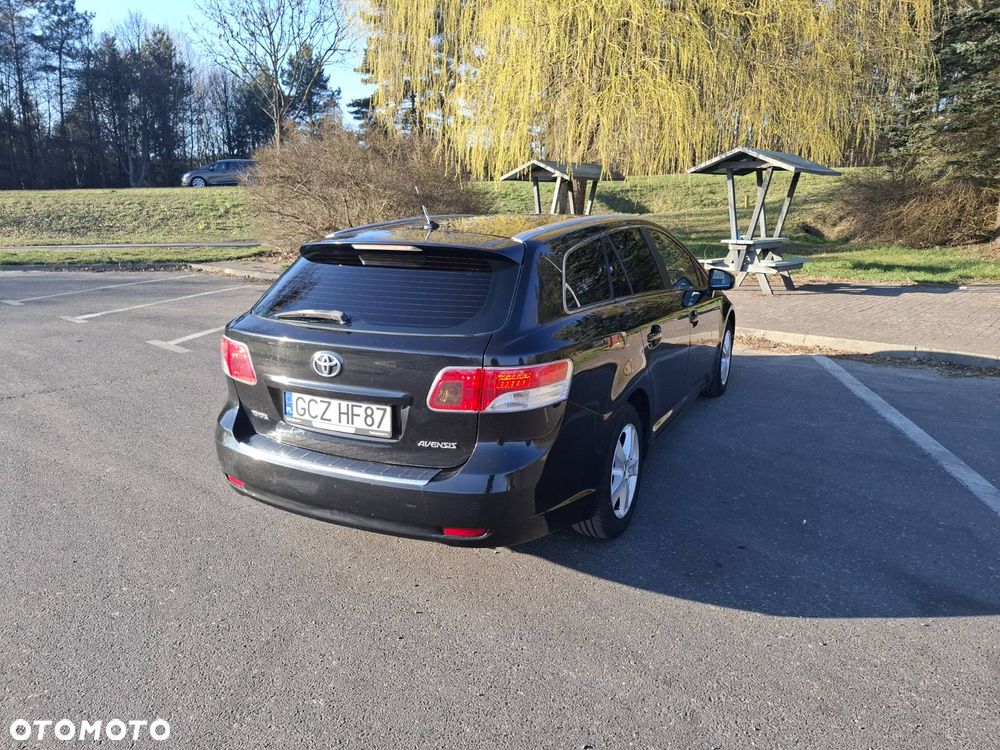Toyota Avensis 1.8 Sol plus - 8