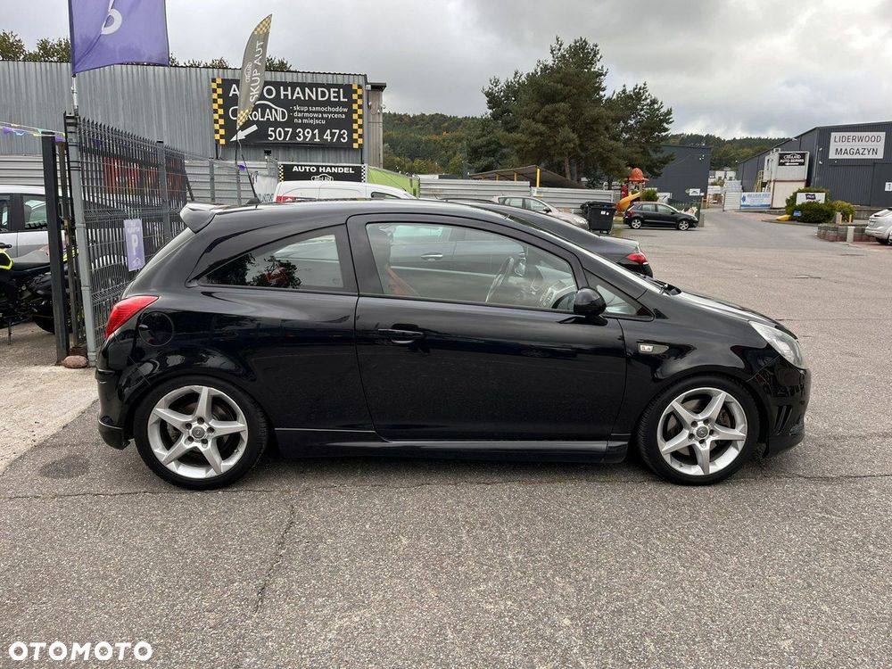 Opel Corsa 1.6 Turbo GSi - 32