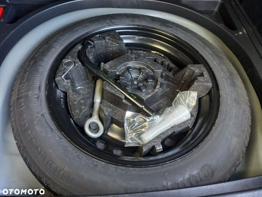 Volvo V40 D2 Kinetic - 21