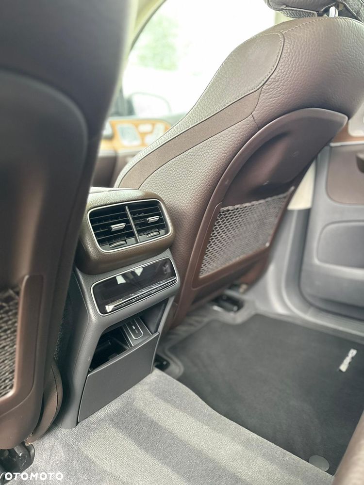 Mercedes-Benz GLS - 21