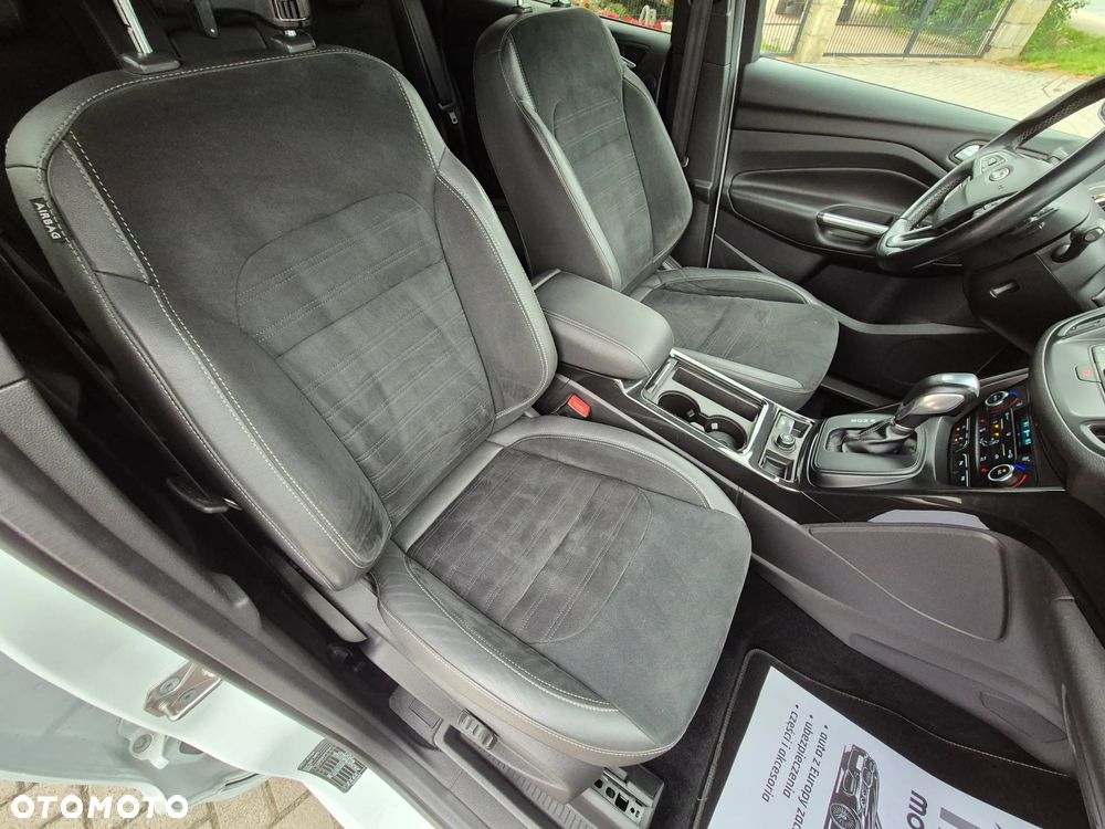 Ford Kuga 2.0 TDCi 4x4 ST-Line - 21