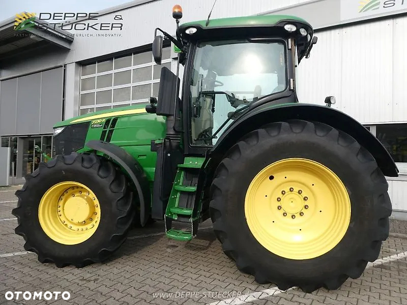 John Deere 7230R - 10