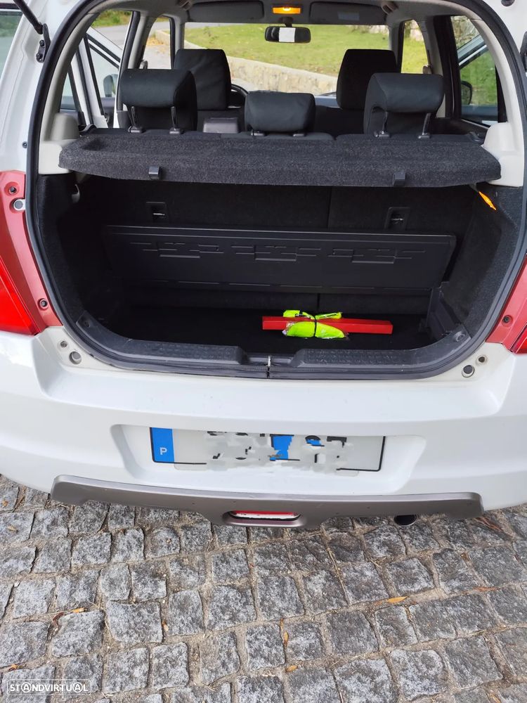Suzuki Swift 1.3 DDiS Quiksilver - 12