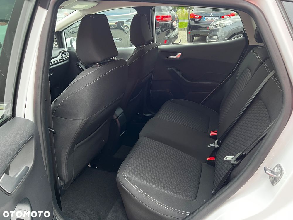 Ford Fiesta - 23