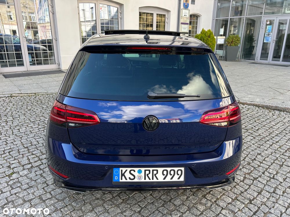 Volkswagen Golf - 11