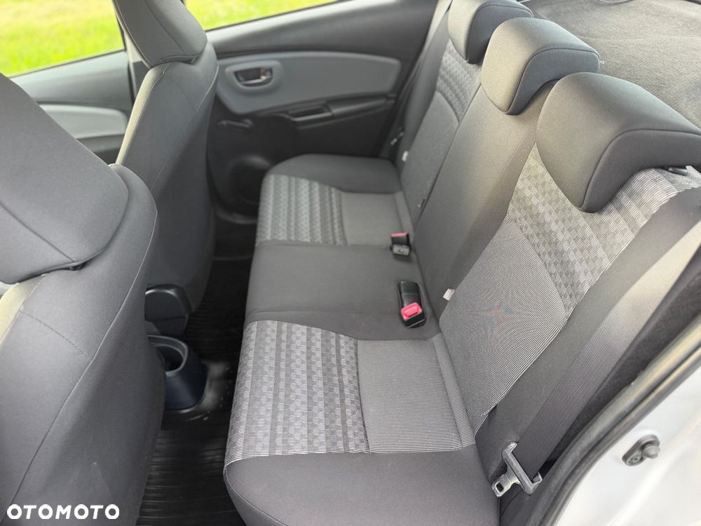 Toyota Yaris 1.0 Life EU6 - 10